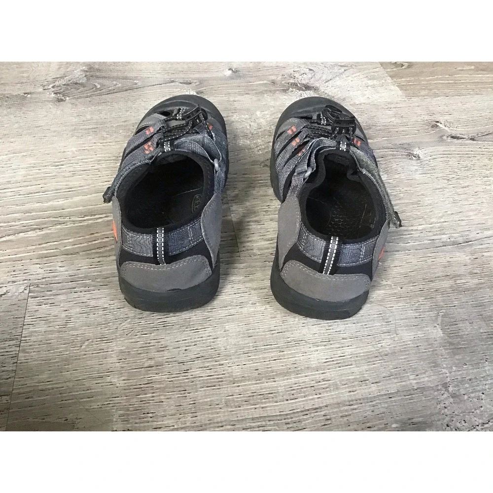 Keen Newport H2 Youth Size 4 Sandals Water Hiking Shoes Gray 1026277